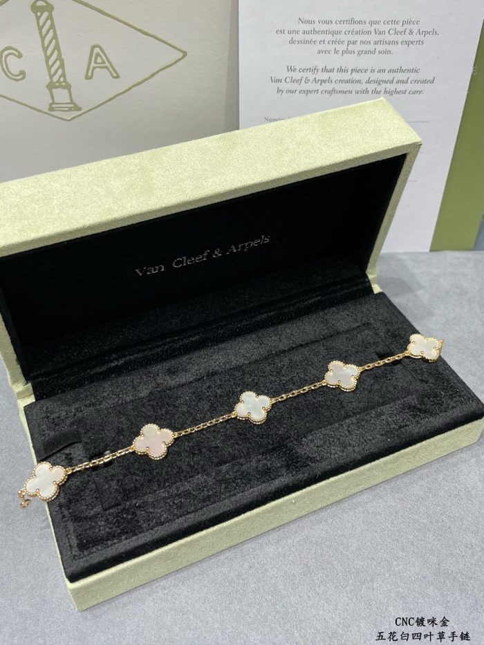Van Cleef & Arpels Bracelet