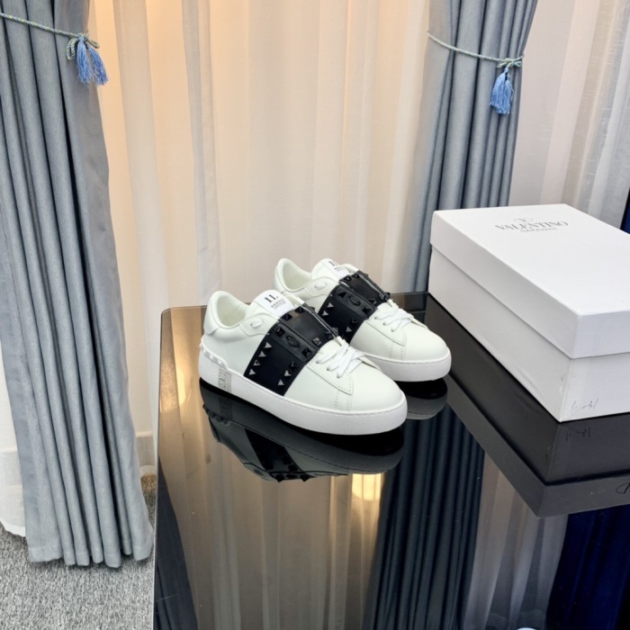 Valentino Rockstud Untitled Sneaker Size 36-46