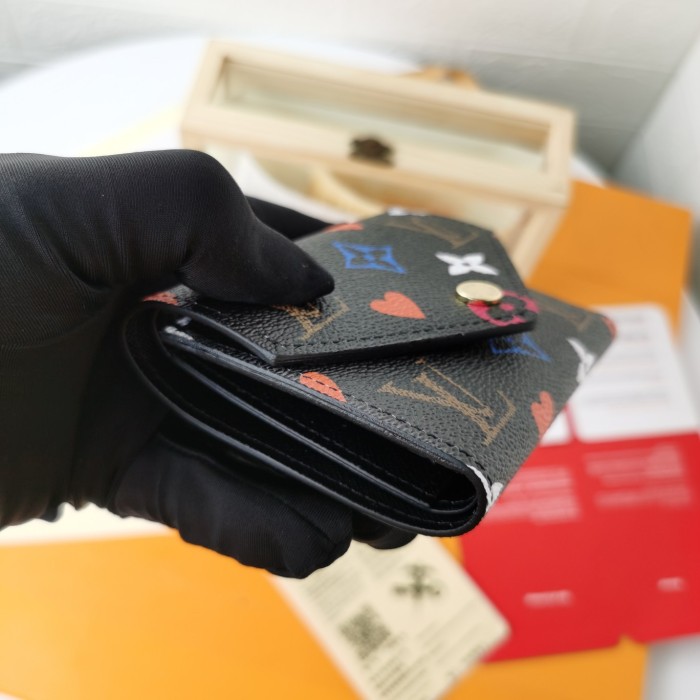 Louis Vuitton Wallet 12*2*9 cm
