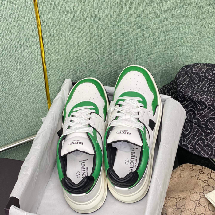 Valentino One Stud Low-Top Sneaker Size 36-45   10-Color