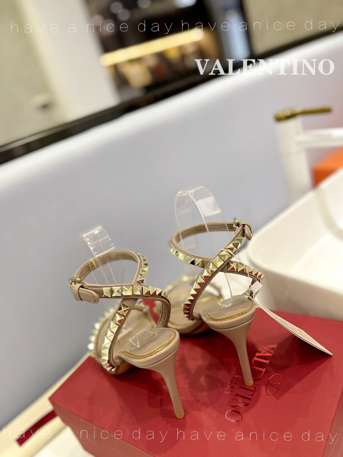 Valentino Rockstud Goatskin Pumps Size 35-41 4-Color