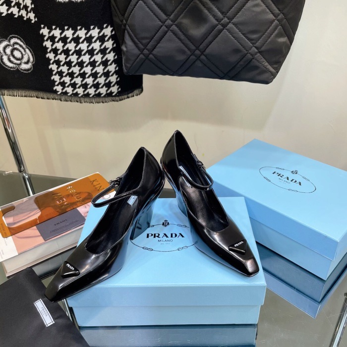 Prada Brushed Leather Pumps Size 35-41 5-Color