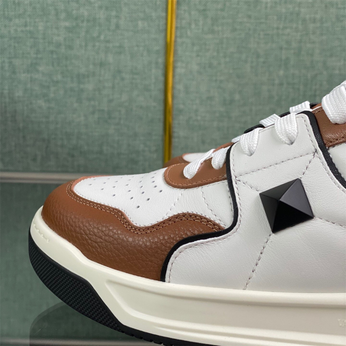 Valentino One Stud Low-Top Sneaker Size 36-45   10-Color