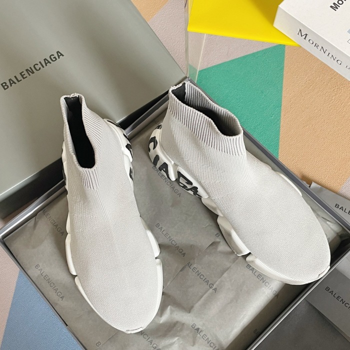 Balenciaga Speed 2.0 Graffiti Sneaker Size 35-45  5-Color