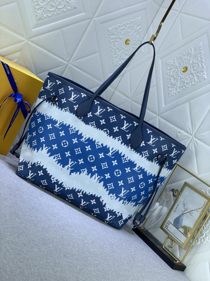 Louis Vuitton Shopping Bags 31*28.5*17cm
