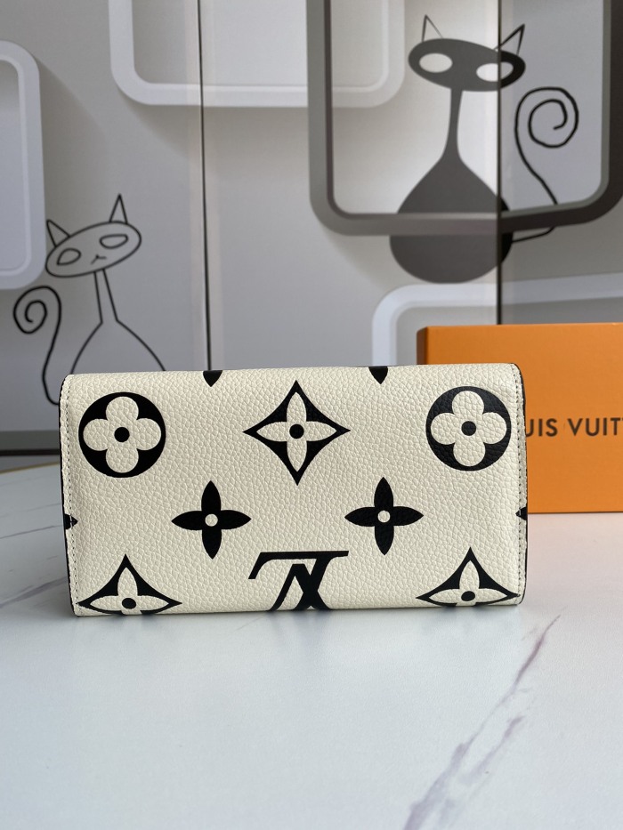 Louis Vuitton Wallet 19*10 cm