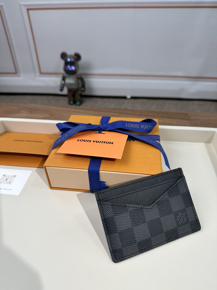Louis Vuitton Card Holder Size 11*7cm M62666 M60166