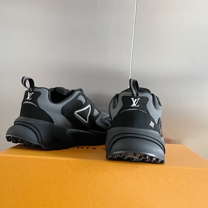 Louis Vuitton LV Runner Tatic Sneaker Size 40-46