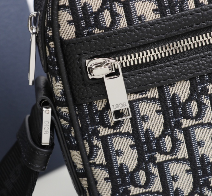 Dior Mens Shoulder Bags 18*14.5*6cm