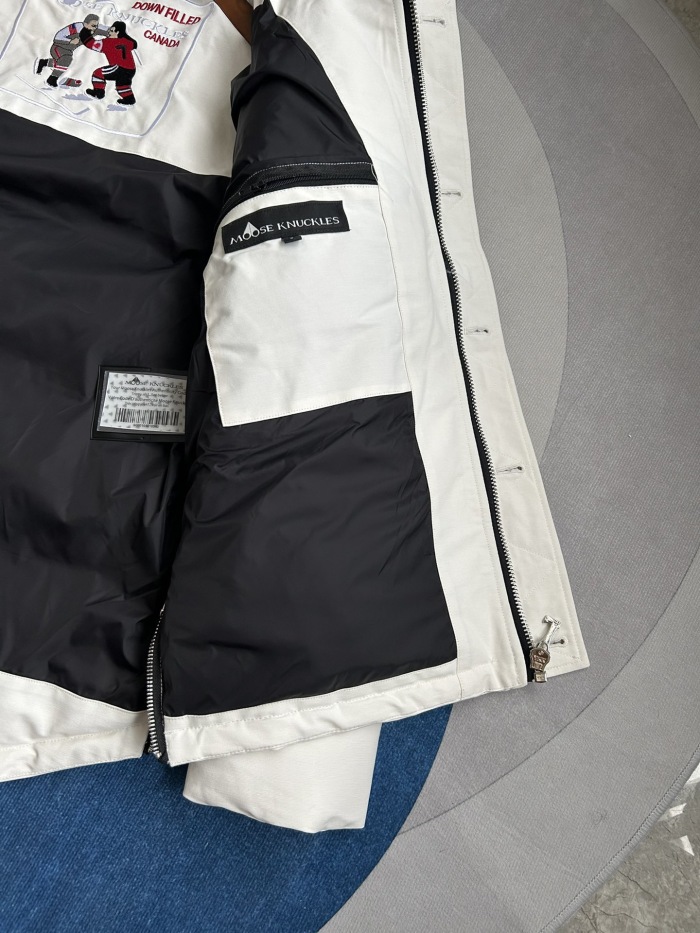 Moose Knuckles 06 Men Winter Jacket Size S-XXL White