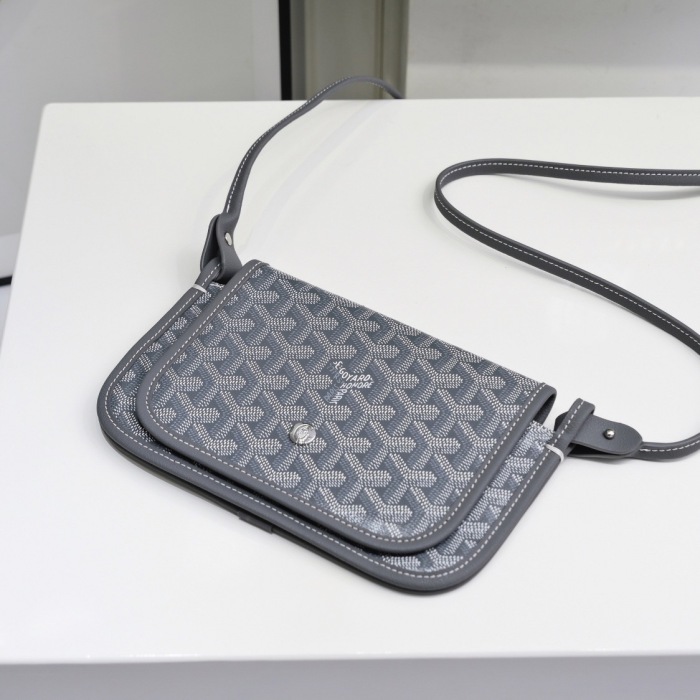Goyard Shoulder Bags Size 20.5*14*2cm