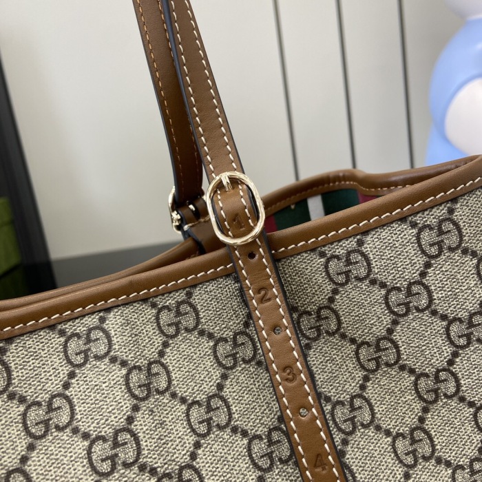 Gucci GG Emblem Women Shopping Bags Size 30*18*11cm