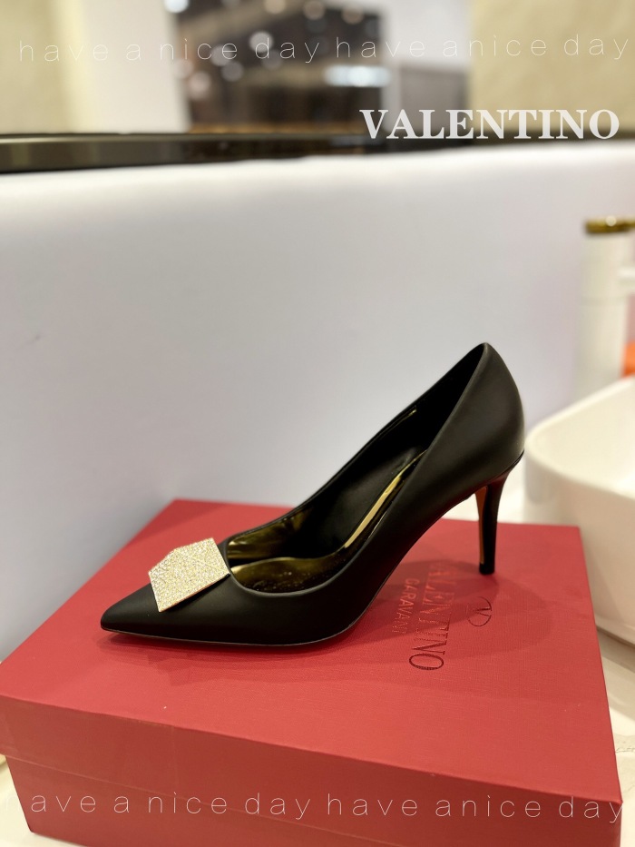Valentino One Stud Patent Leather Pumps Size 35-41 3-Color