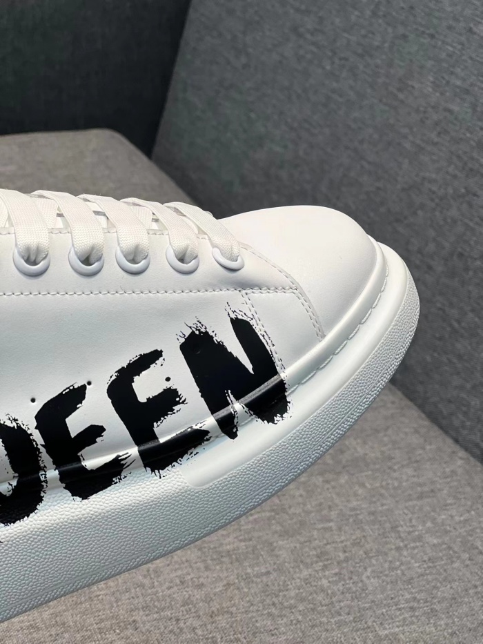 Alexander McQueen Graffiti Sneaker Size 35-45  2-Color
