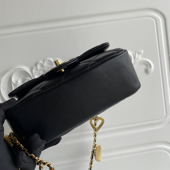 Chanel Chain Shoulder Bags Size 18cm 4-Color