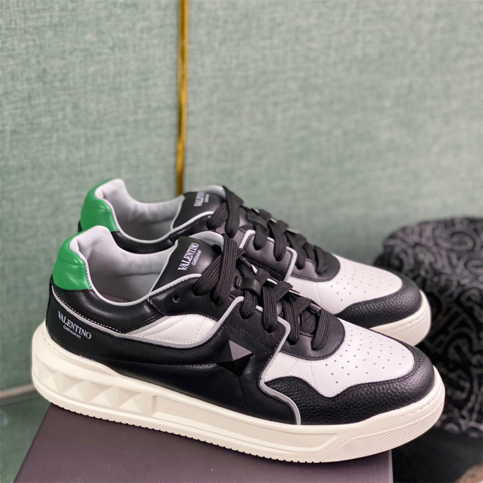 Valentino One Stud Low-Top Sneaker Size 36-45   10-Color