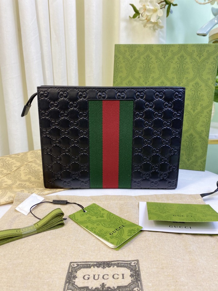 Gucci New GG Supreme Pouch Size 26*20*6cm Style 475316