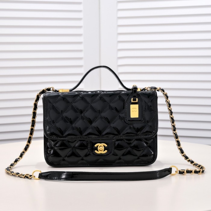 Chanel Chain Shoulder Bags Size 25*18*7cm