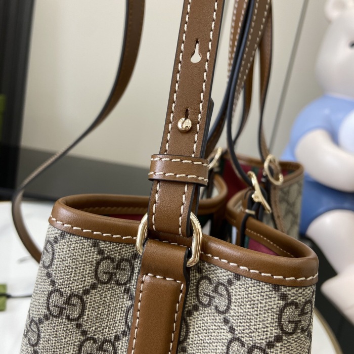 Gucci GG Emblem Women Shopping Bags Size 30*18*11cm