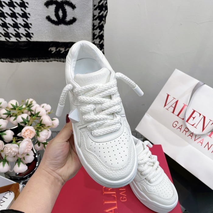 Valentino One Stud XL Sneaker Size 36-45   5-Color