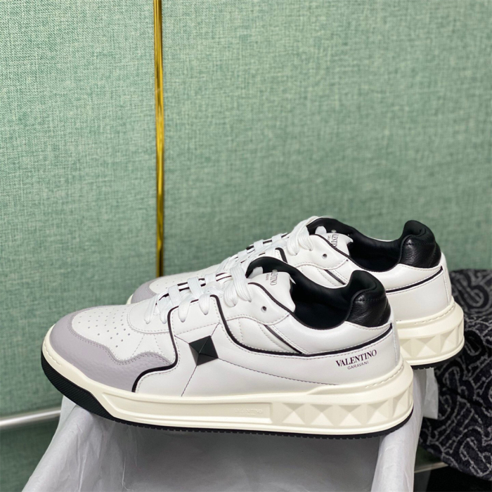 Valentino One Stud Low-Top Sneaker Size 36-45   10-Color