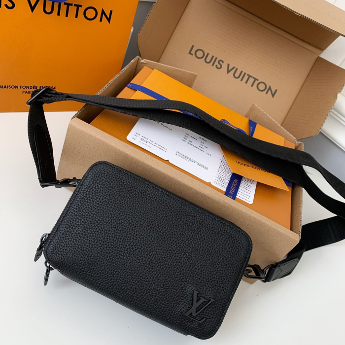 Louis Vuitton M59161 Alpha Wearable Wallet Men Bags Size 18.5*11*6.5cm