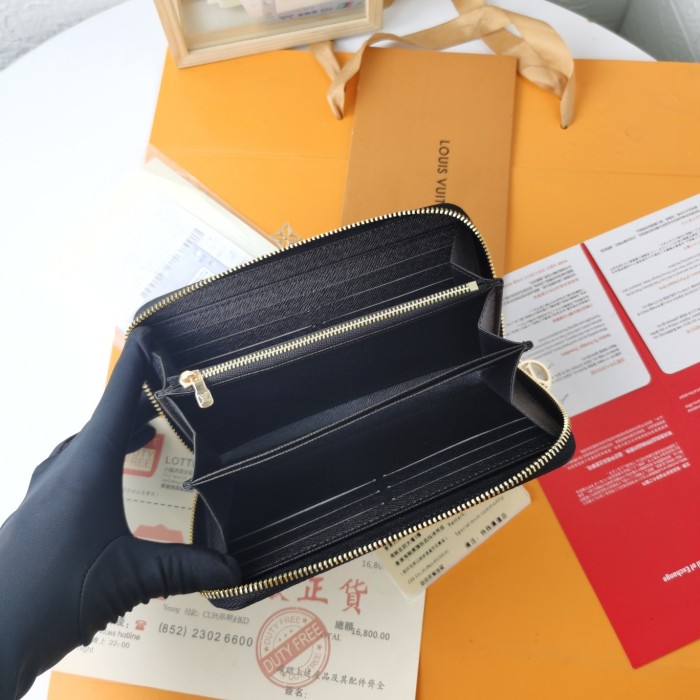Louis Vuitton Wallet 19*10*2 cm