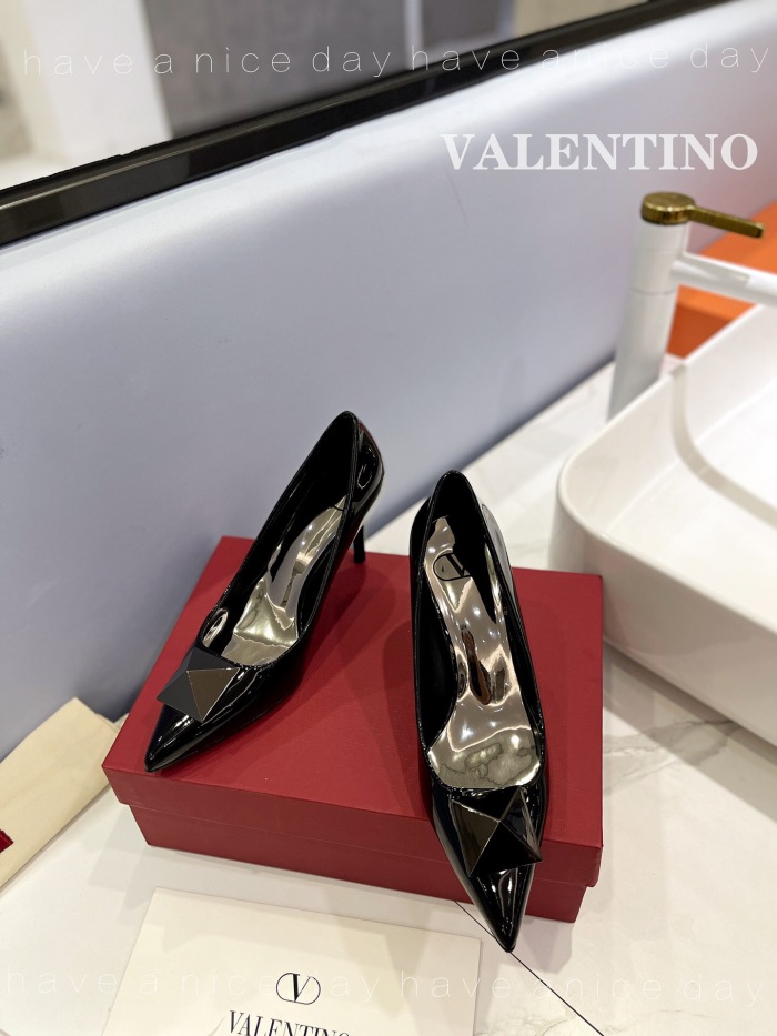Valentino One Stud Patent Leather Pumps Size 35-41 4-Color