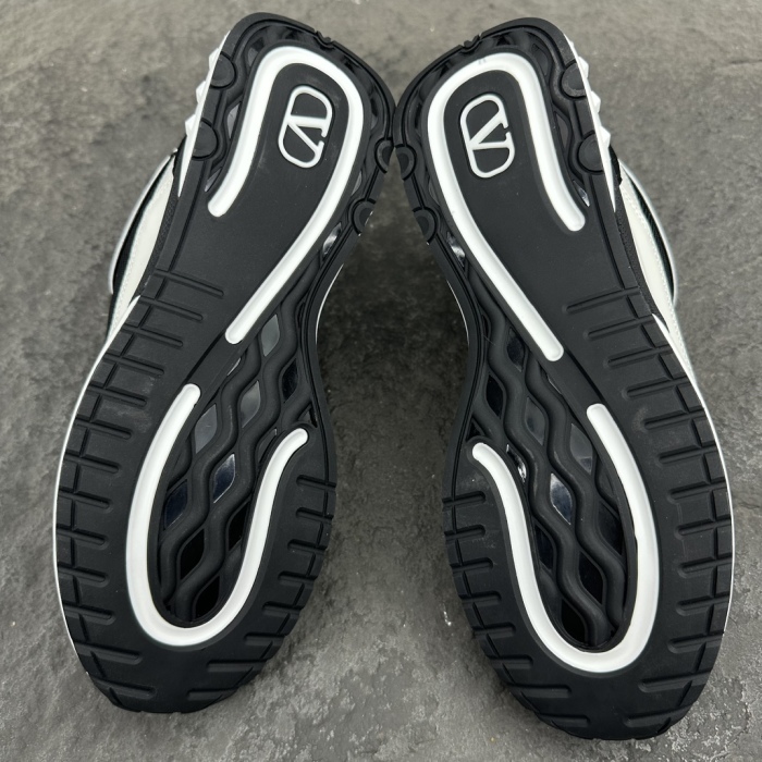 Valentino Men New Sneaker Size 40-45