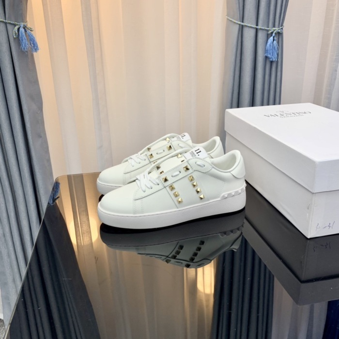 Valentino Rockstud Untitled Sneaker Size 36-45   2-Color