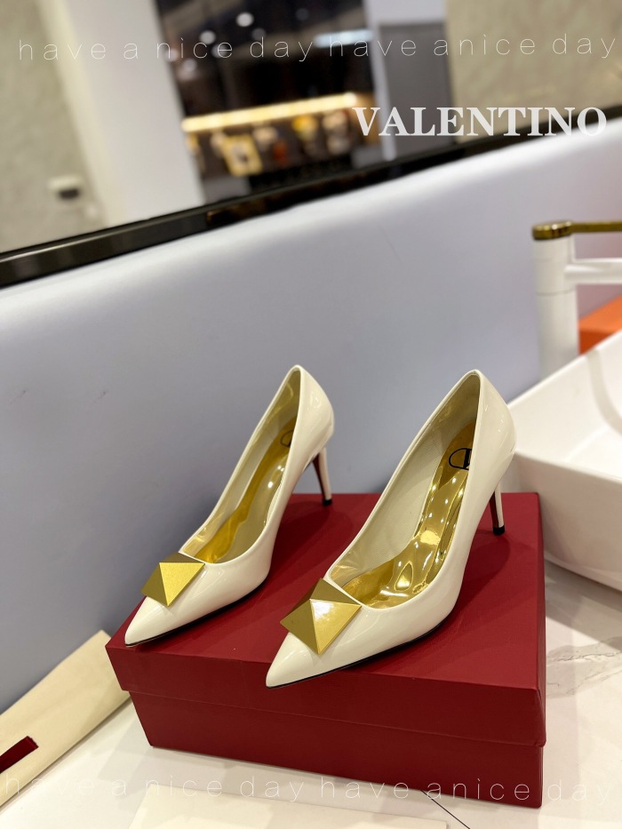 Valentino One Stud Patent Leather Pumps Size 35-41 4-Color