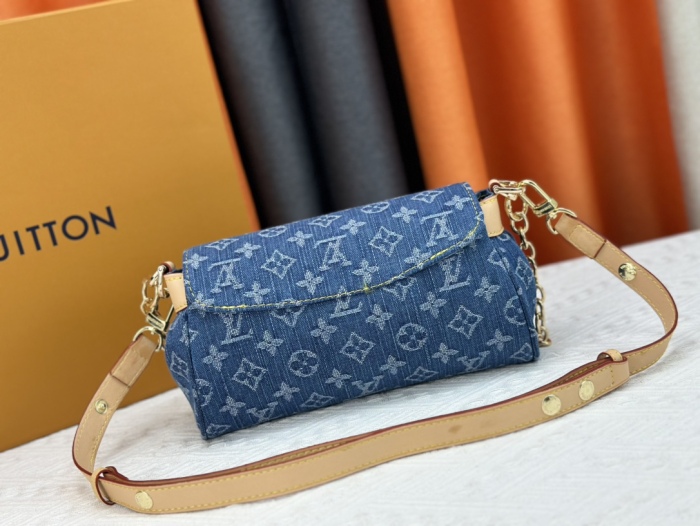Louis Vuitton M45859 Favorite Denim Cowboy Shoulder Bags Size 24*14*9cm