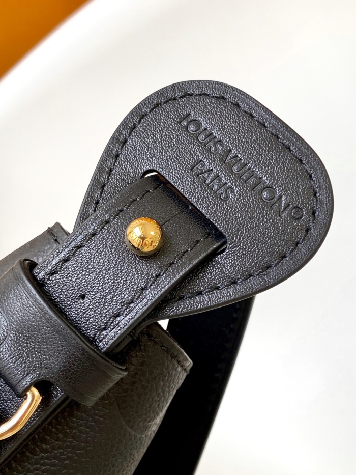 Louis Vuitton M13480 Women Shoulder Bags Size 16*18*12cm