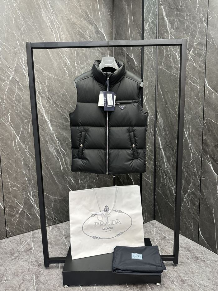 Prada Men Winter Vest Size 48-56