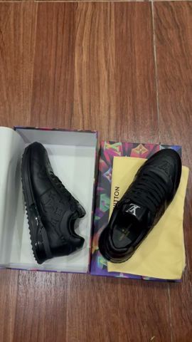 Louis Vuitton Run Away Sneaker For Men Size 39-46  3-Color