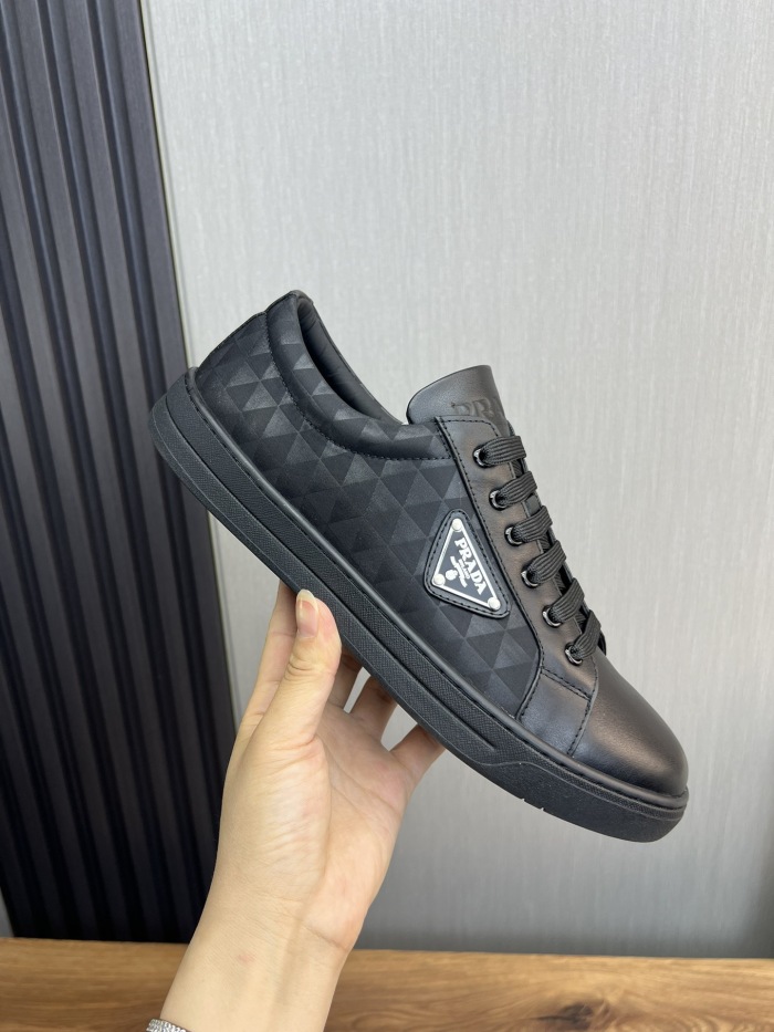 Prada New Sneaker Size 36-46  3-Color