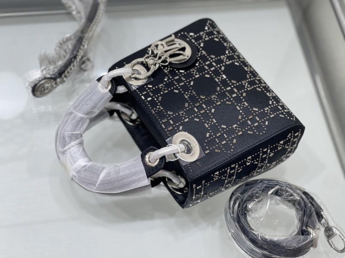 Dior Lady Women Shoulder Bags 17*15*7cm