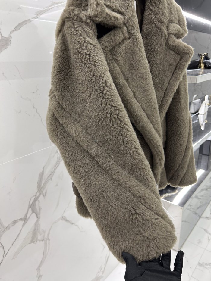 Max Mara Teddy fur Short coat Size XS-M