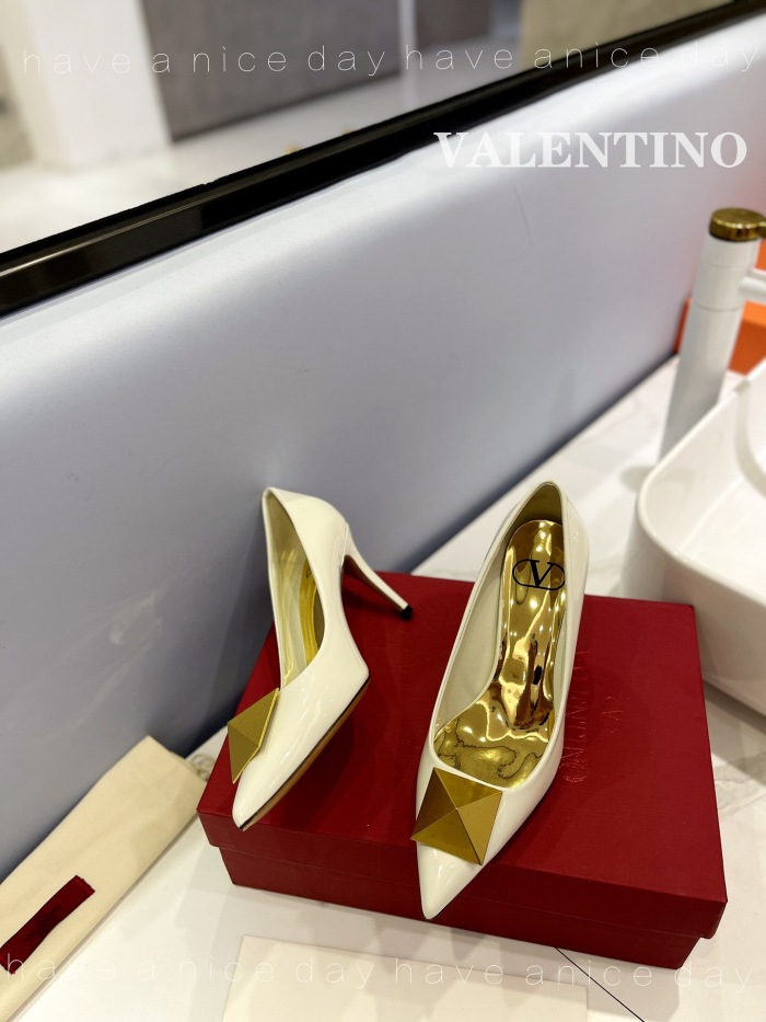 Valentino One Stud Patent Leather Pumps Size 35-41 4-Color