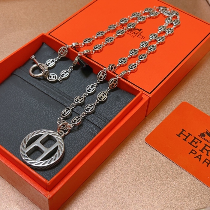 Hermes Necklace