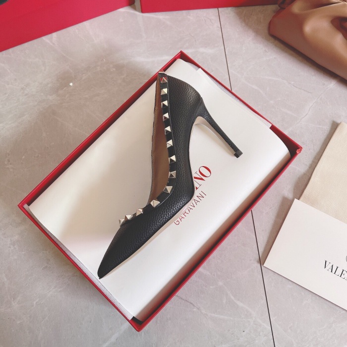 Valentino Rockstud Patent-Leather Pumps Size 35-41 8-Color