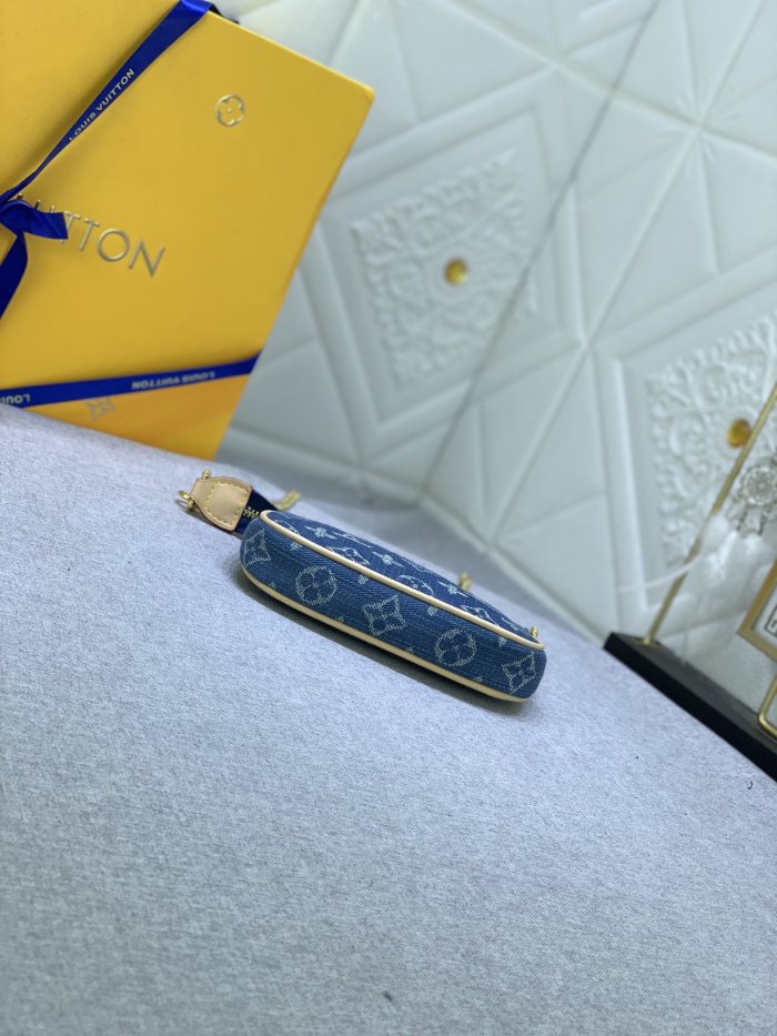 Louis Vuitton M82960 Mini Pochette  Accessorie Monogram Denim Cowboy Shoulder Bags Size 4.5*9.5*4cm