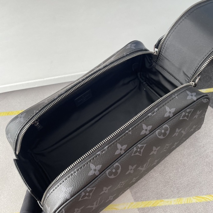 Louis Vuitton Clutch Bags Size 28*15*16.5cm