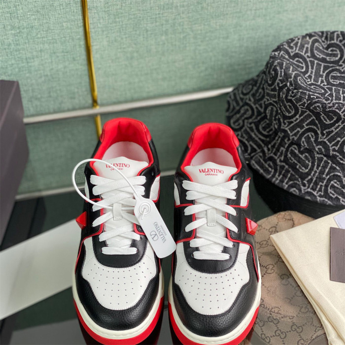 Valentino One Stud Low-Top Sneaker Size 36-45   10-Color