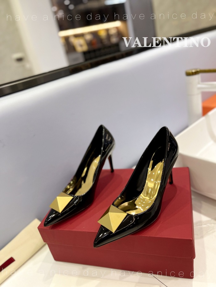 Valentino One Stud Patent Leather Pumps Size 35-41 4-Color