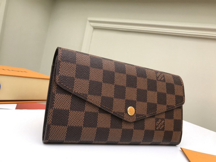 Louis Vuitton Women Wallet M63209 Size 19*10cm