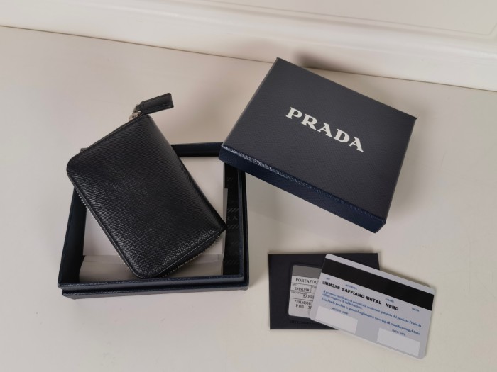 Prada Card Holder Size 11*8cm