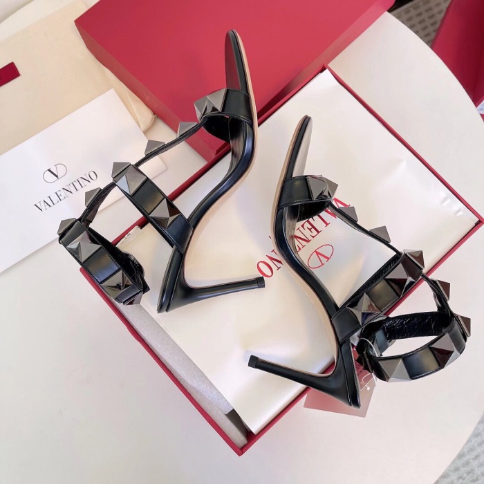 Valentino Roman Stud Calfskin Pumps Size 35-41 6-Color