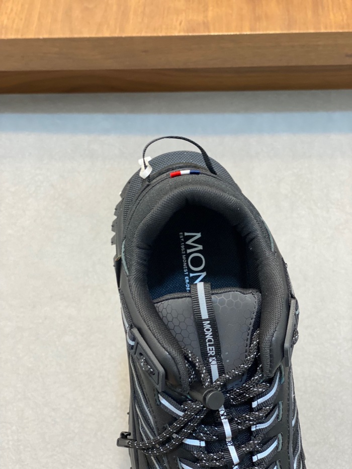 Moncler Trailgrip Gtx Sneaker Size 40-45