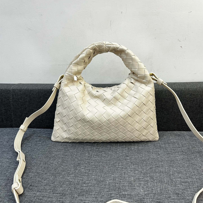Bottega Veneta HO Shoulder Bags 28*17cm